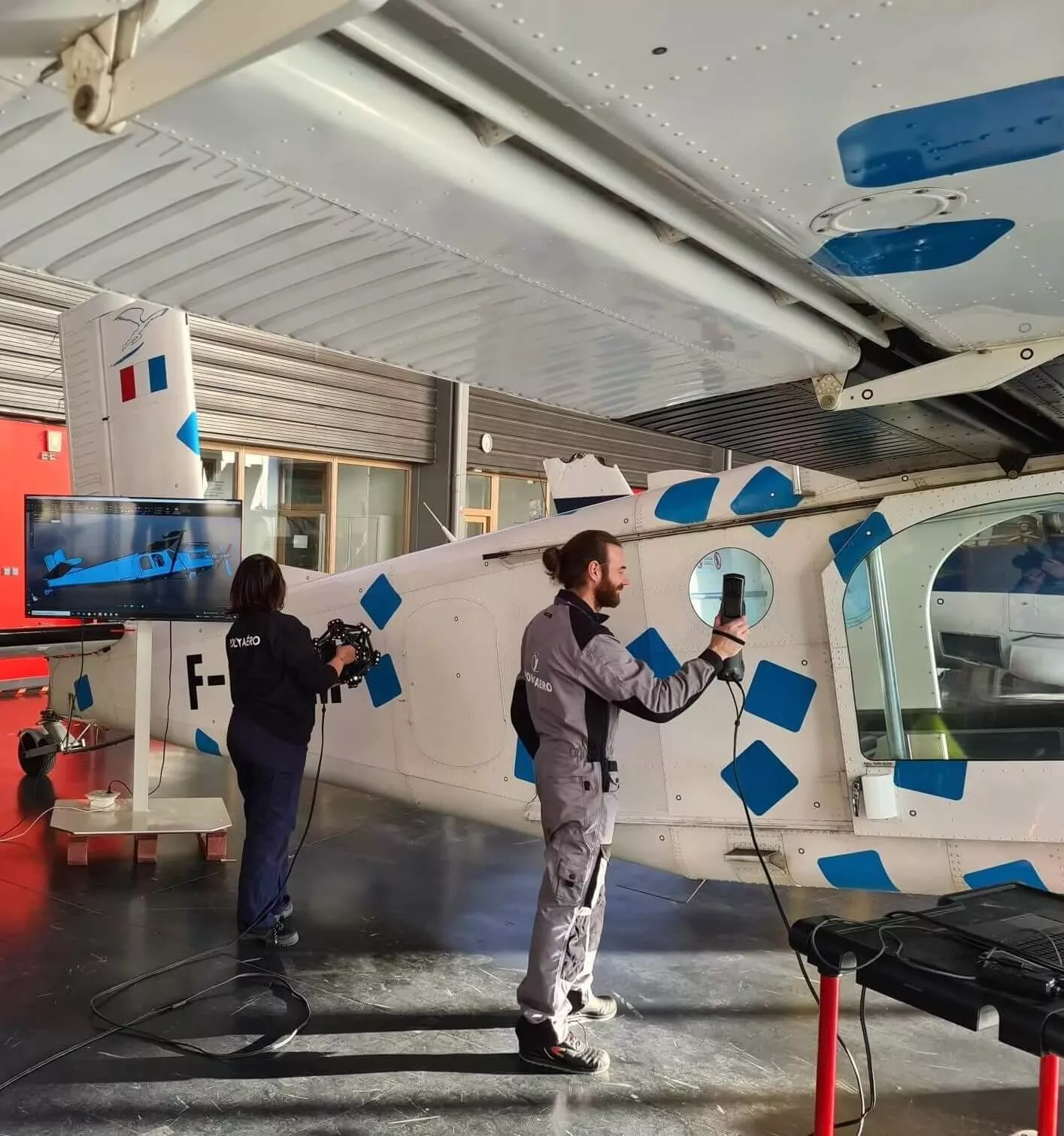 Электрификация самолета при помощи 3D‑сканирования и AR 